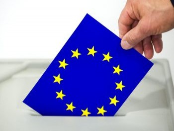 IEȘI LA VOT: Câștigi bani la pariuri și îți faci și datoria de cetățean